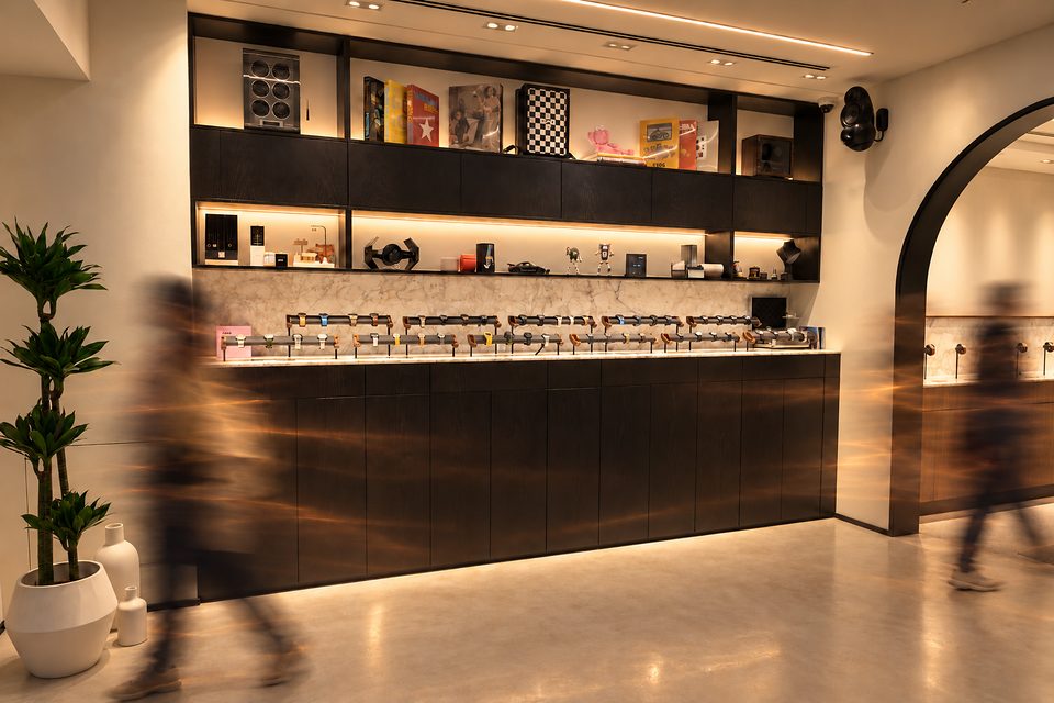 Inside eight°